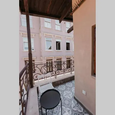 Galadoo 4th Floor * Istambul