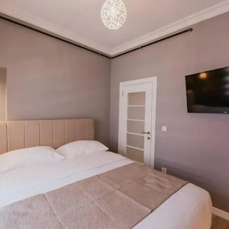 Galadoo 4th Floor Apartment *